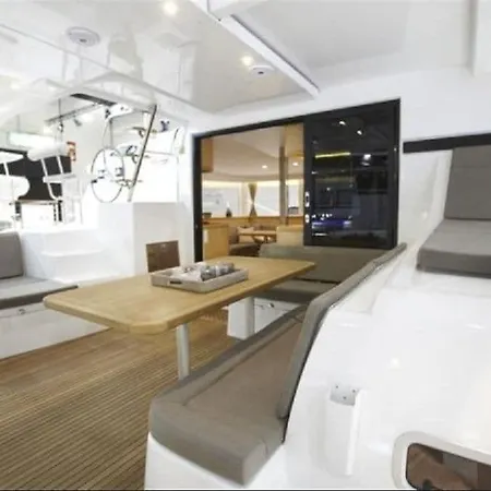 Catacruises